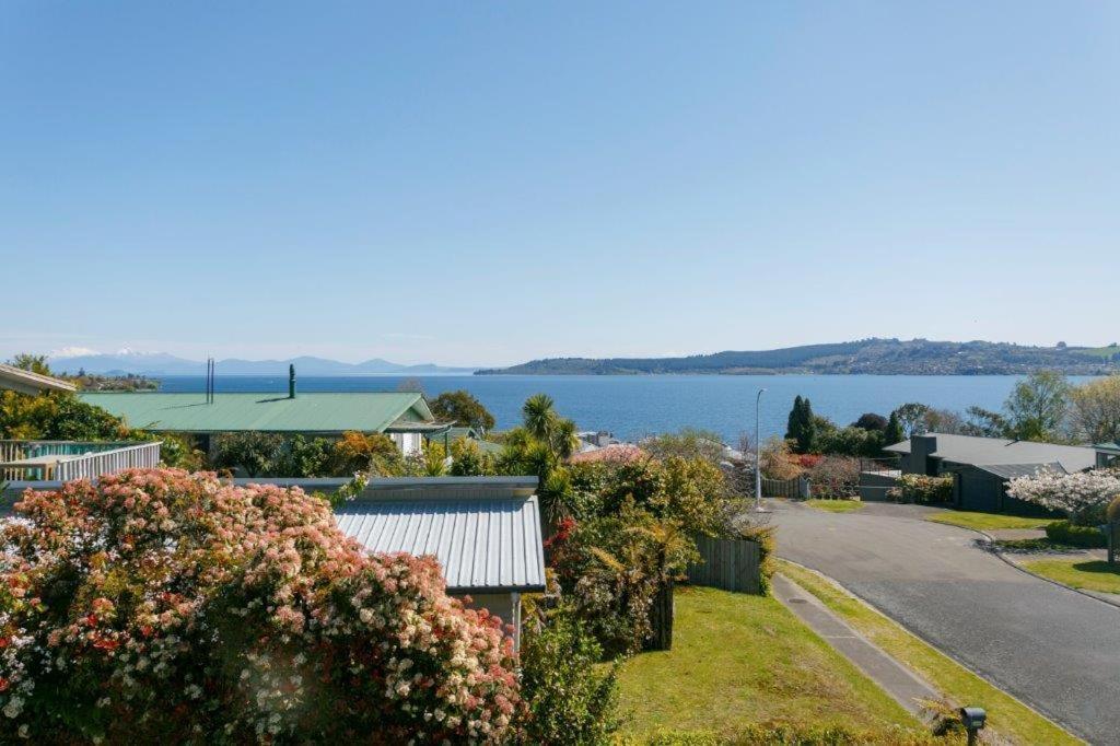 Cozy 1Br Stay In Taupo Central Екстер'єр фото